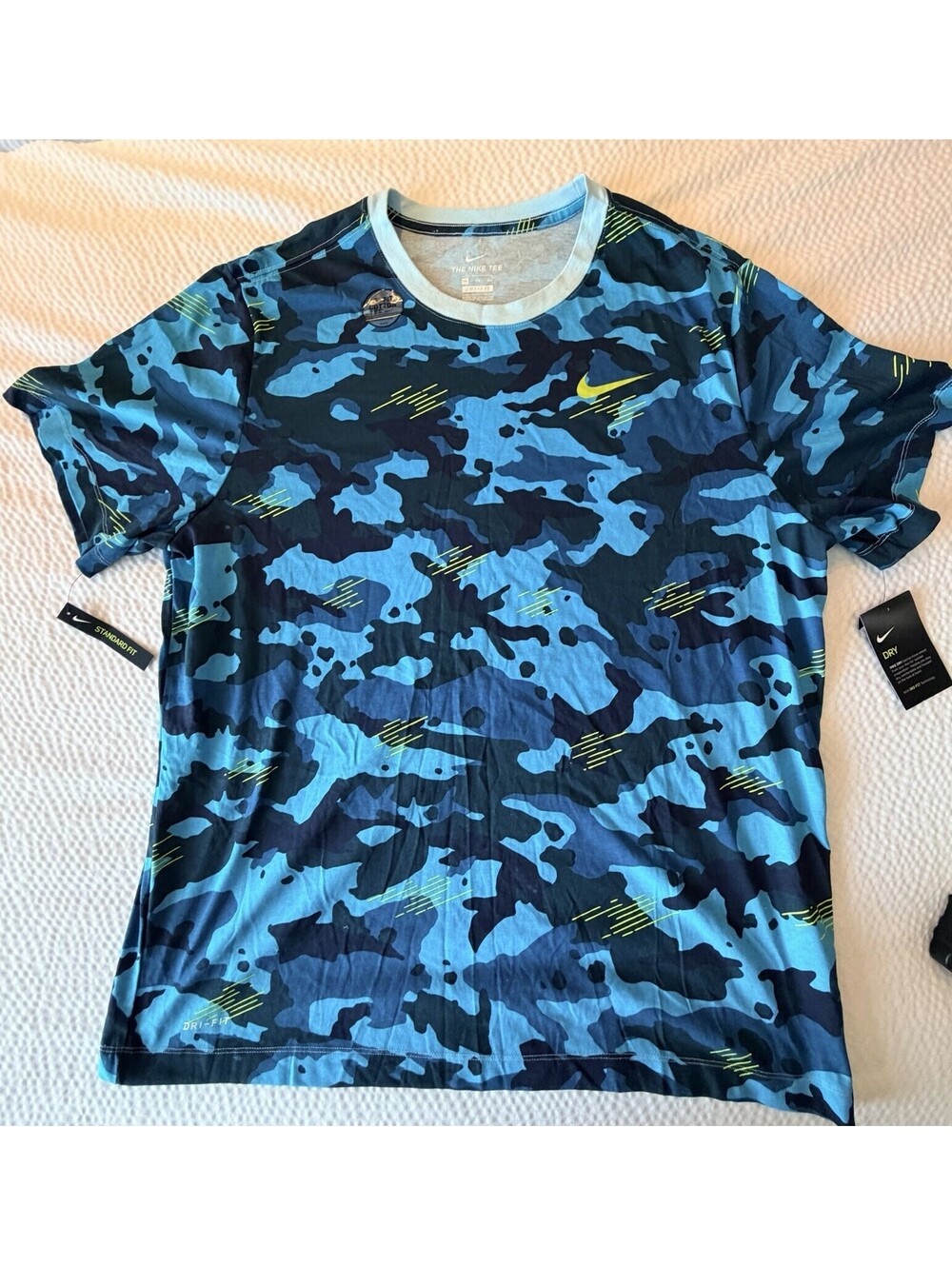 Nike Dri-FIT Men’s 2XL Blue Camo Athletic T-Shirt NWT Standard Fit Training Tee